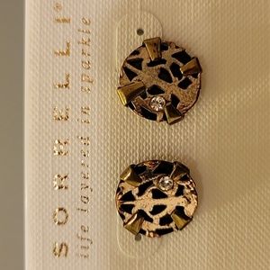 Sorrelli off white bridal accents